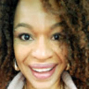 Meet your Posher, Lenora